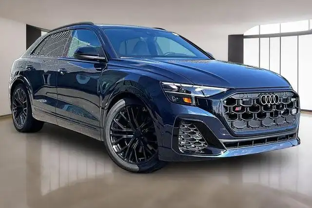 2026 Audi SQ8 Premium Plus quattro's photo