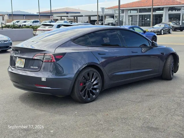 2023 Tesla Model 3 Performance photo 4