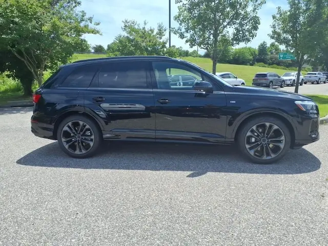 2026 Audi Q7 55 S Line Premium Plus quattro Tiptronic photo 5