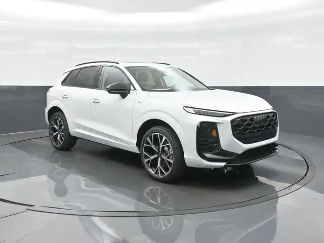 2026 Audi Q3 S line quattro's photo