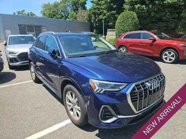 2023 Audi Q3 45 TFSI S Line Premium quattro's photo