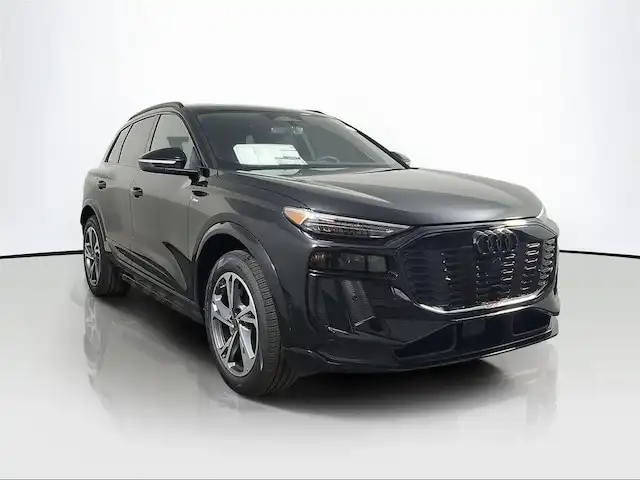 2027 Audi Q6 e-tron Premium Plus quattro's photo