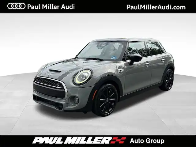 2021 MINI Hardtop Cooper S's photo