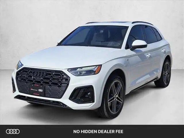 2025 Audi Q5 55 e Premium Plus's photo