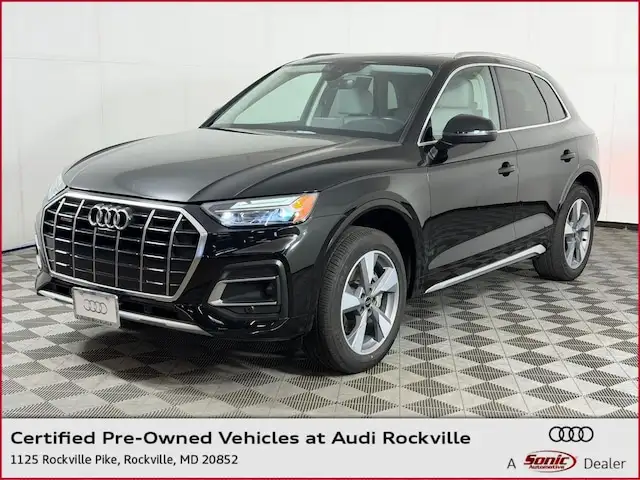 2022 Audi Q5 40 Premium Plus's photo