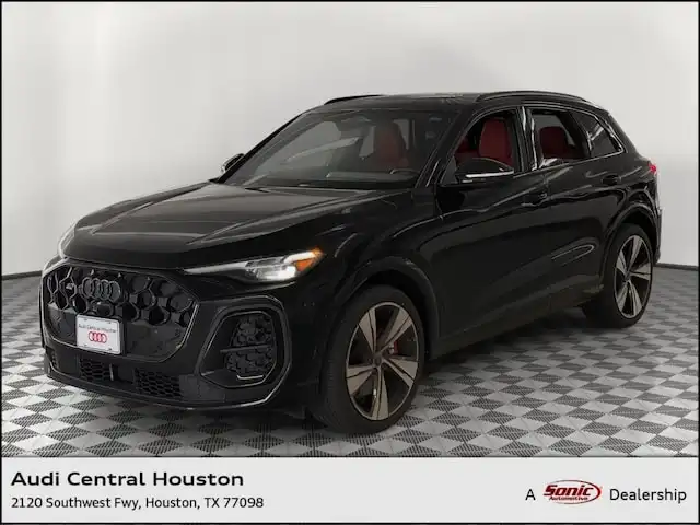 2025 Audi SQ5 Prestige's photo