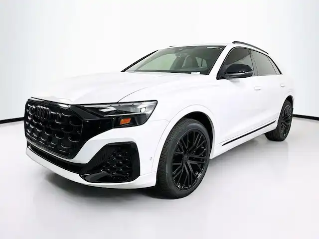 2026 Audi SQ8 Premium Plus quattro's photo