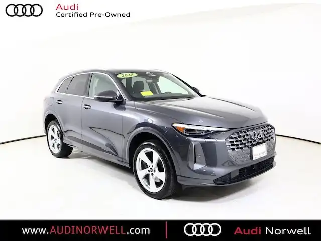 2025 Audi Q5 40 Premium Plus's photo
