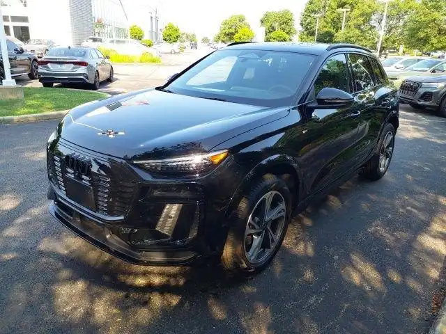 2027 Audi Q6 e-tron Premium Plus quattro's photo
