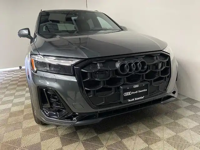 2026 Audi Q7 55 S Line Premium Plus quattro Tiptronic's photo