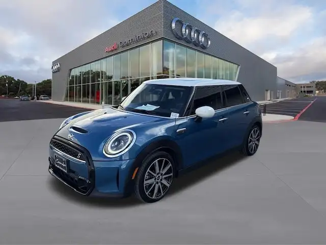 2024 MINI Hardtop Cooper S's photo
