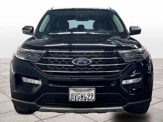 2021 Ford Explorer XLT RWD photo 3