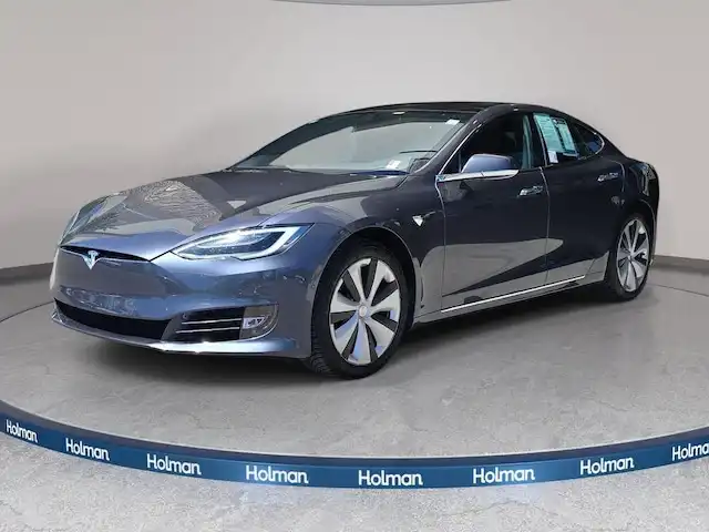 2021 Tesla Model S Long Range Plus's photo