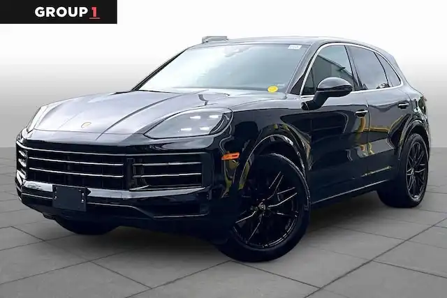 2024 Porsche Cayenne Base's photo