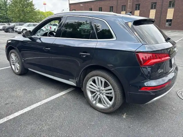 2019 Audi Q5 2.0T quattro S tronic Premium Plus's photo