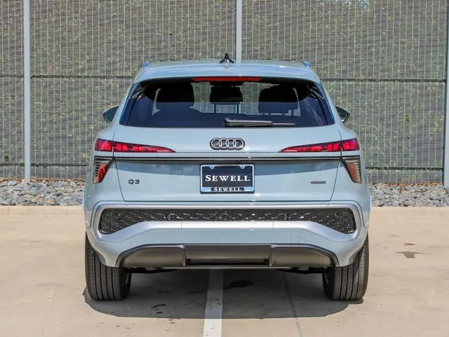 2026 Audi Q3 S line quattro photo 5