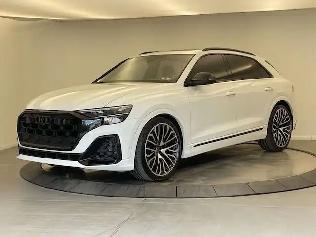 2025 Audi SQ8 Premium Plus quattro's photo