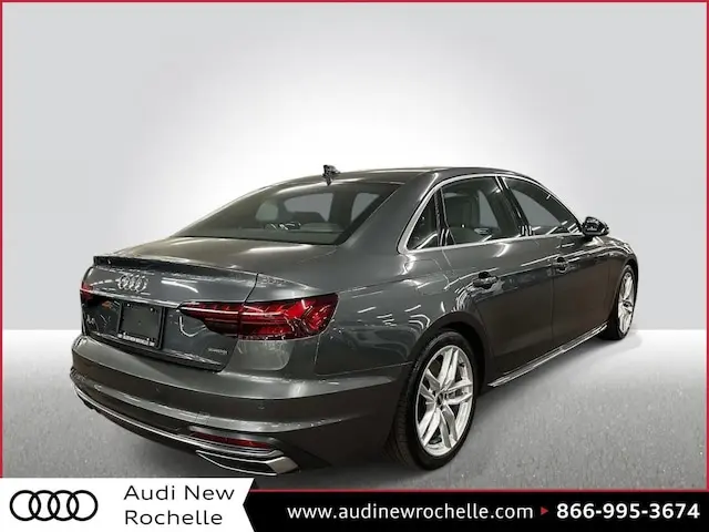 2023 Audi A4 45 TFSI Premium Plus quattro S tronic photo 5