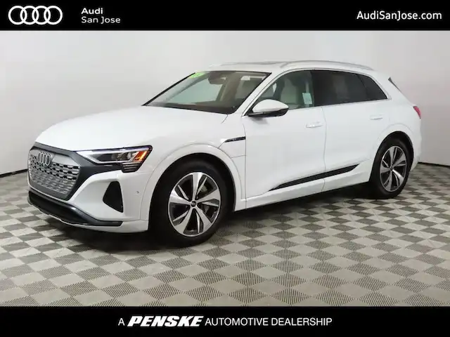 2024 Audi Q8 e-tron 114 kWh Premium Plus quattro 55's photo