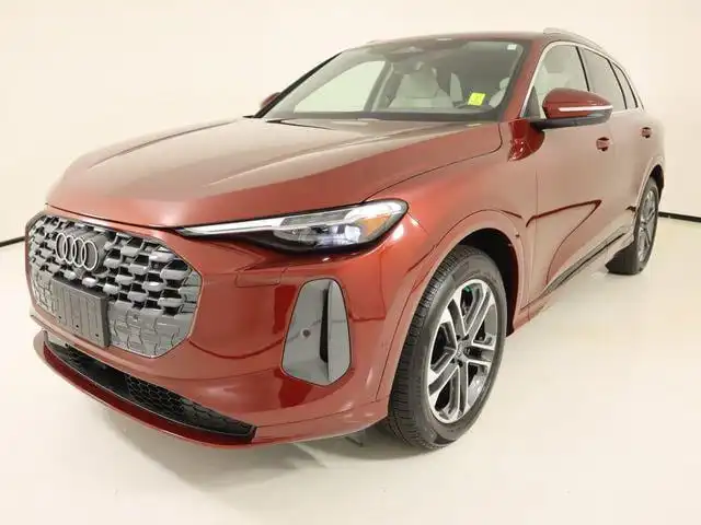 2025 Audi Q5 40 Prestige's photo