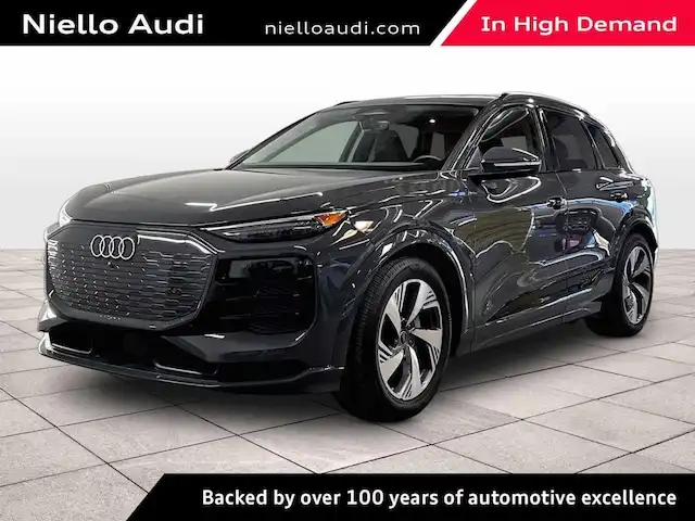 2025 Audi Q6 e-tron Prestige quattro's photo