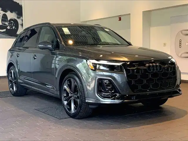 2026 Audi Q7 55 S Line Premium Plus quattro Tiptronic's photo