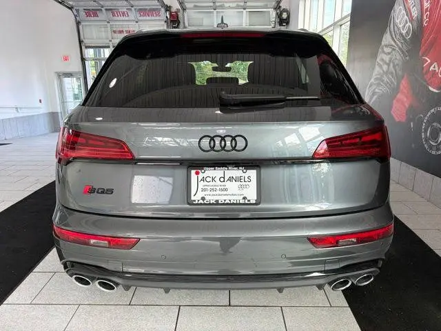 2023 Audi SQ5 Premium Plus photo 4