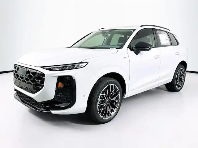 2026 Audi Q3 S line quattro's photo