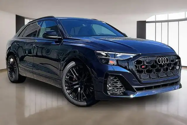2026 Audi SQ8 Premium Plus quattro's photo