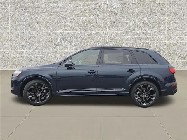 2026 Audi Q7 55 S Line Premium Plus quattro Tiptronic photo 4
