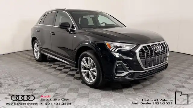 2025 Audi Q3 45 TFSI S Line Premium quattro's photo