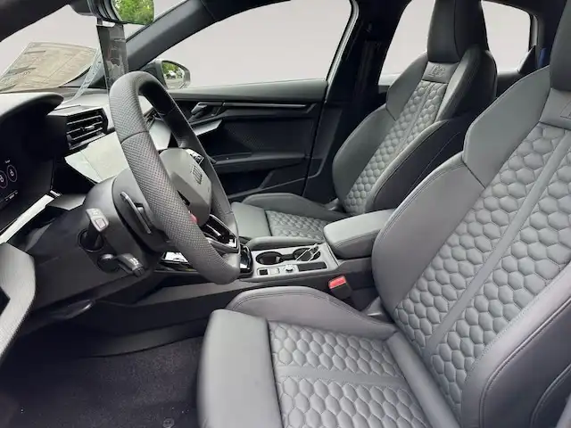 2026 Audi RS 3 2.5 TFSI quattro S tronic's photo