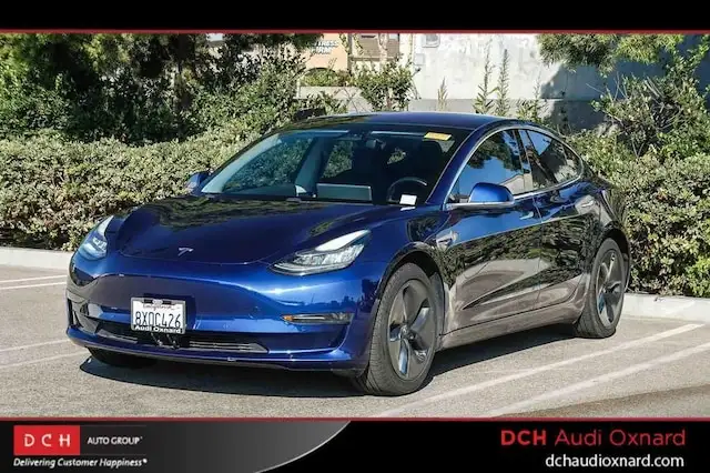 2018 Tesla Model 3 Long Range photo 1