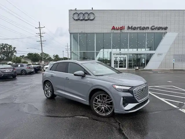 2025 Audi Q4 e-tron 55 Premium Plus quattro's photo