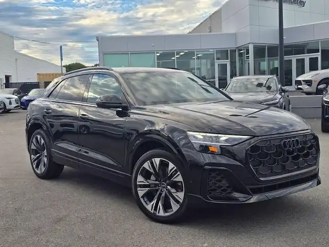 2025 Audi Q8 55 Premium Plus Tiptonic quattro's photo