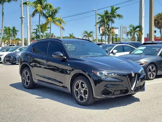 2024 Alfa Romeo Stelvio Ti AWD's photo
