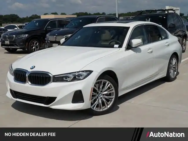 2024 BMW 3 Series 330i xDrive Sedan's photo