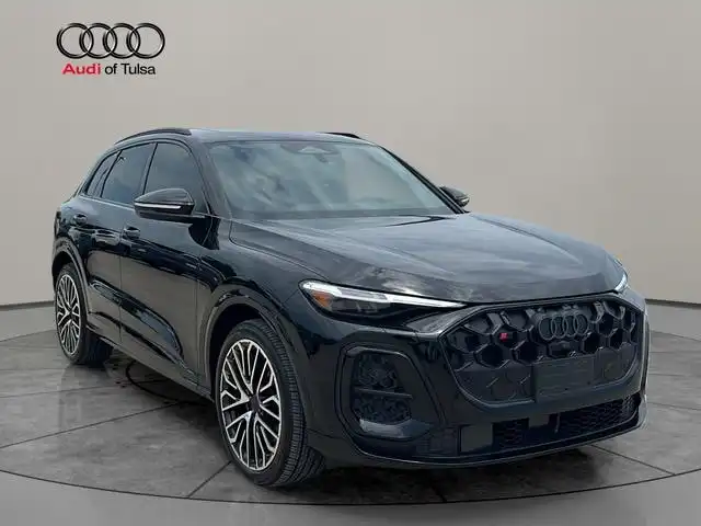 2026 Audi SQ5 Prestige quattro's photo