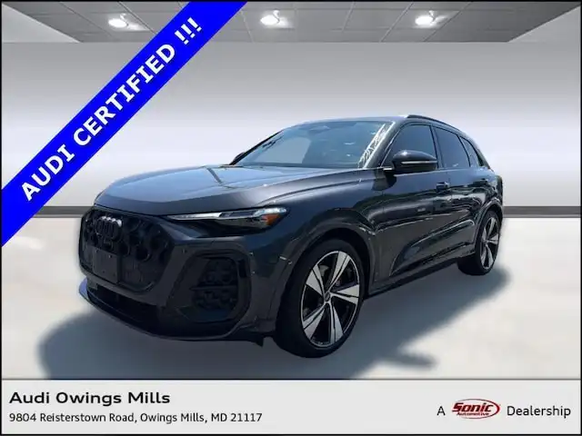 2025 Audi SQ5 Prestige's photo