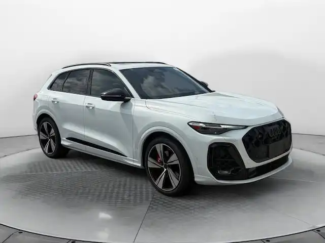 2026 Audi SQ5 Premium Plus quattro's photo