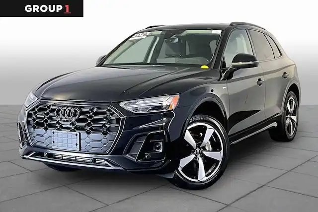 2023 Audi Q5 45 Premium Plus's photo