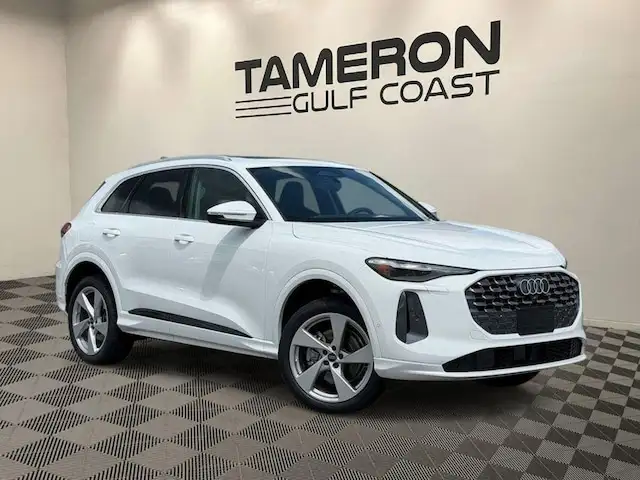 2026 Audi Q5 Premium Plus quattro's photo