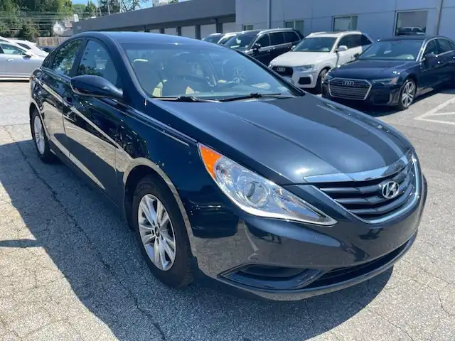 2012 Hyundai Sonata GLS I4 A/T PZEV's photo