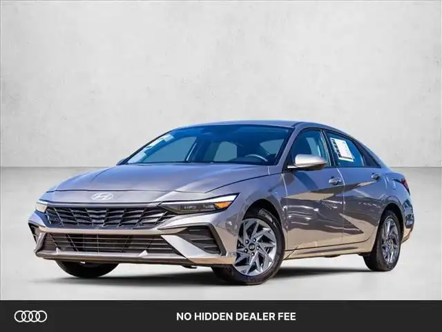 2024 Hyundai Elantra 2.0 SEL IVT's photo