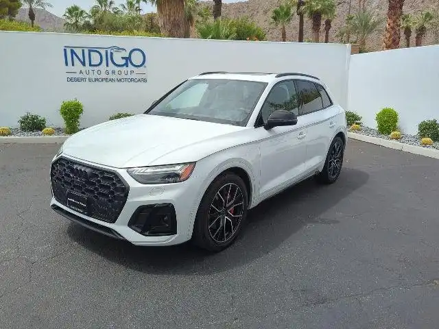 2022 Audi SQ5 Prestige's photo