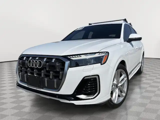 2025 Audi Q7 55 Prestige quattro Tiptronic's photo