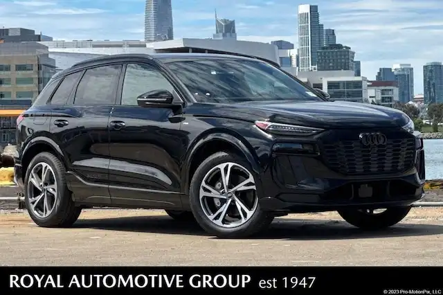 2027 Audi Q6 e-tron Premium Plus quattro's photo