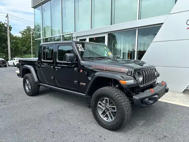 2025 Jeep Gladiator Mojave X Auto's photo