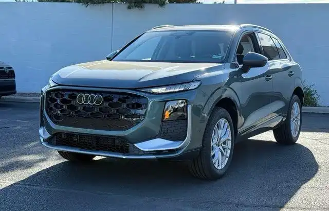 2026 Audi Q3 S Line quattro's photo