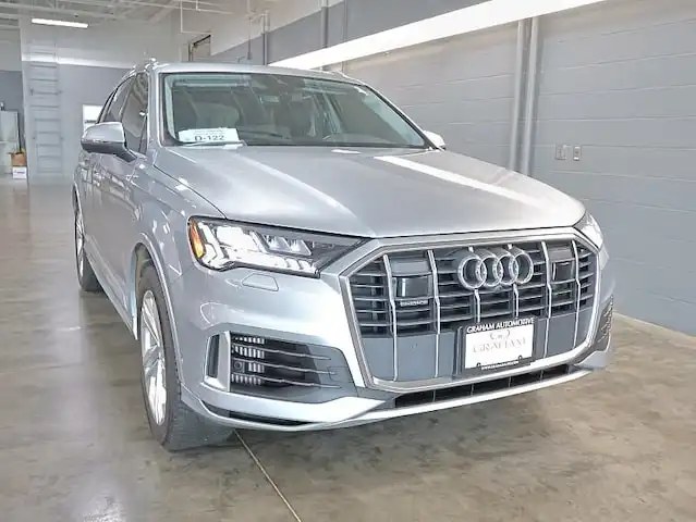 2024 Audi Q7 55 Premium Plus quattro Tiptronic's photo